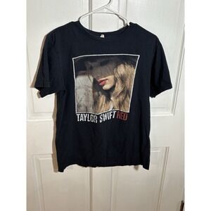 Taylor Swift The Red Tour Concert T Shirt 2013 Size Medium Anvil Tee Black